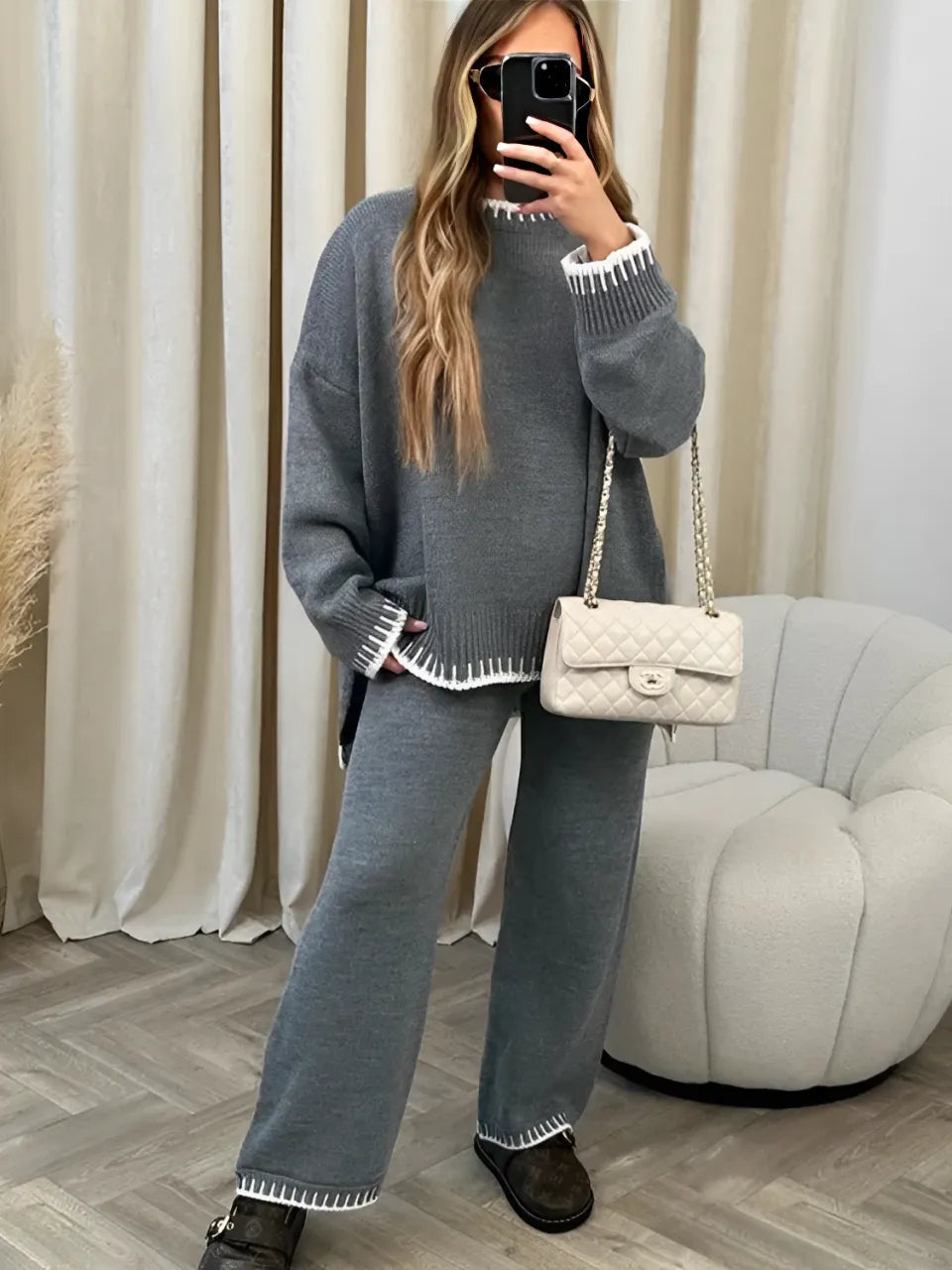 Women's Set with Sweater and Pants with Crochet Details - Iris