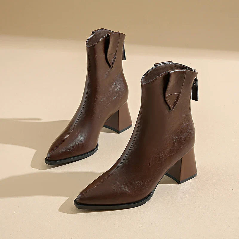 Bota Cano Médio Oriavia