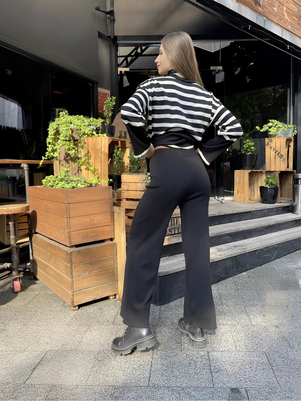 Women's Knit Set with Striped High-Neck Sweater and Comfortable Pants - Tarcila